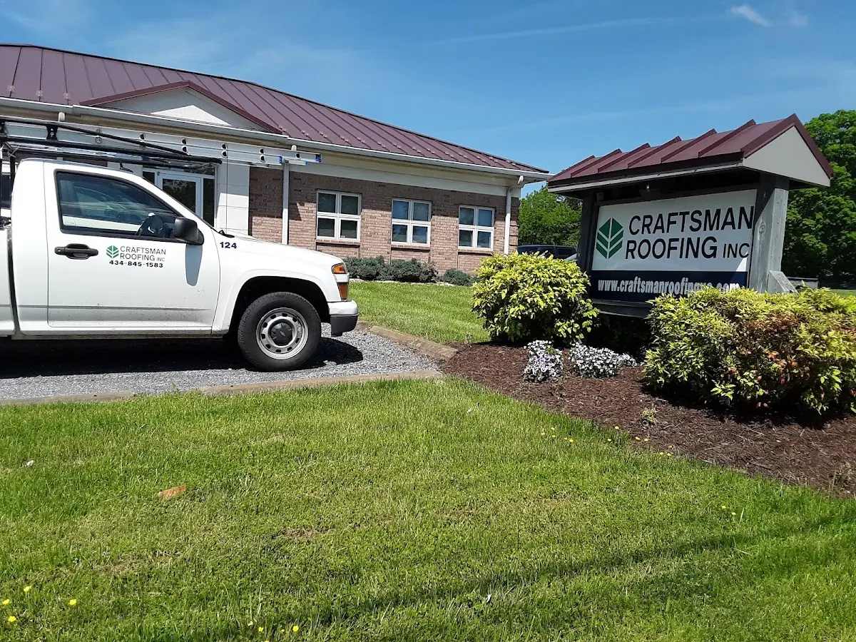 Quality Gutter & Downspout Repair by experienced craftsmen in Blair Villa - Poole Creek